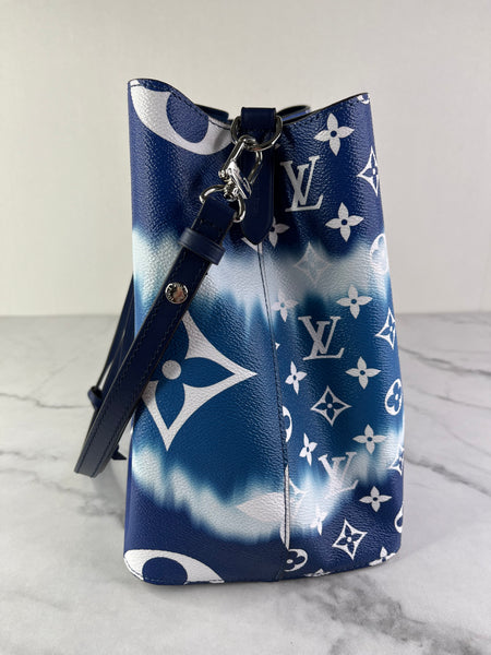 LOUIS VUITTON Blue Monogram Escale Neonoe MM Crossbody/Shoulder Bag