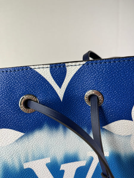 LOUIS VUITTON Blue Monogram Escale Neonoe MM Crossbody/Shoulder Bag