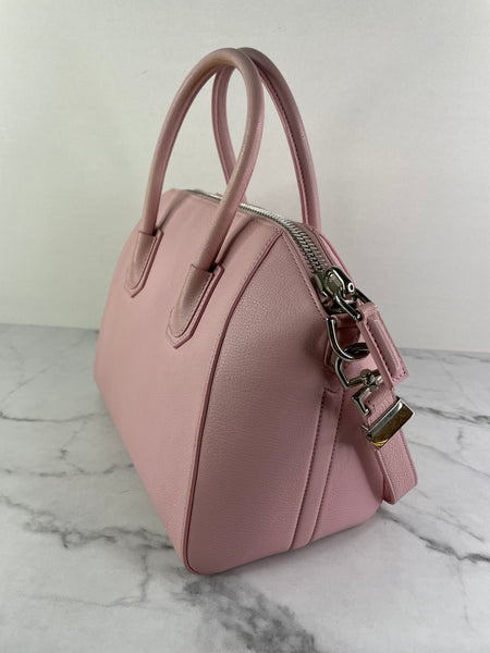 GIVENCHY Pink Grained Leather Small Antigona Shoulder Bag