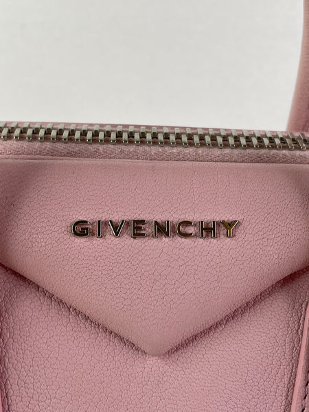 GIVENCHY Pink Grained Leather Small Antigona Shoulder Bag