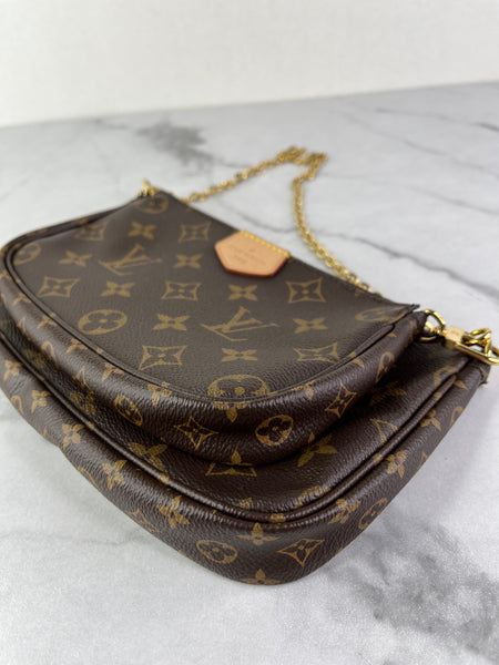 Louis Vuitton Light Pink Multi Pochette Accessoires Crossbody/Shoulder Bag