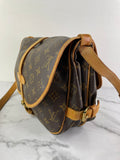 LOUIS VUITTON Monogram Saumur 30 Crossbody/Shoulder Bag