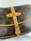 LOUIS VUITTON Monogram Saumur 30 Crossbody/Shoulder Bag