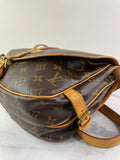LOUIS VUITTON Monogram Saumur 30 Crossbody/Shoulder Bag