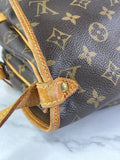 LOUIS VUITTON Monogram Saumur 30 Crossbody/Shoulder Bag