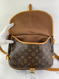 LOUIS VUITTON Monogram Saumur 30 Crossbody/Shoulder Bag