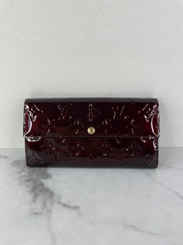 LOUIS VUITTON Amarante Monogram Vernis Sarah Walle