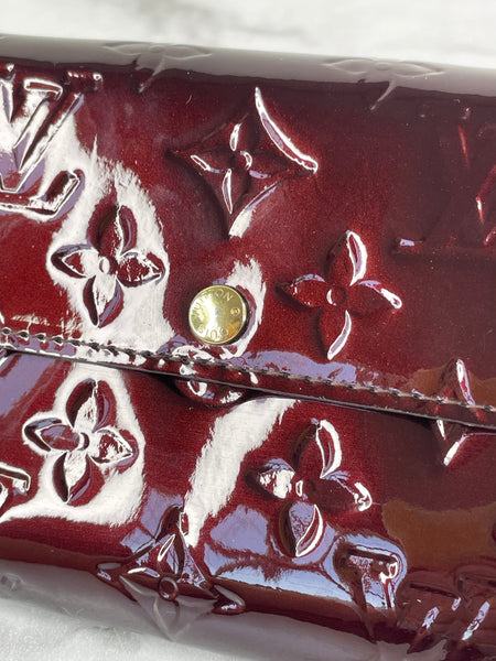 LOUIS VUITTON Amarante Monogram Vernis Sarah Walle