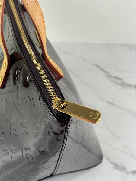 LOUIS VUITTON Amarante Vernis Bellevue PM Bag