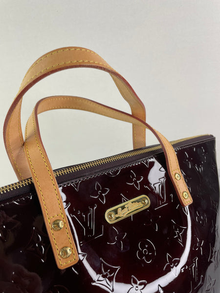 LOUIS VUITTON Amarante Vernis Bellevue PM Bag