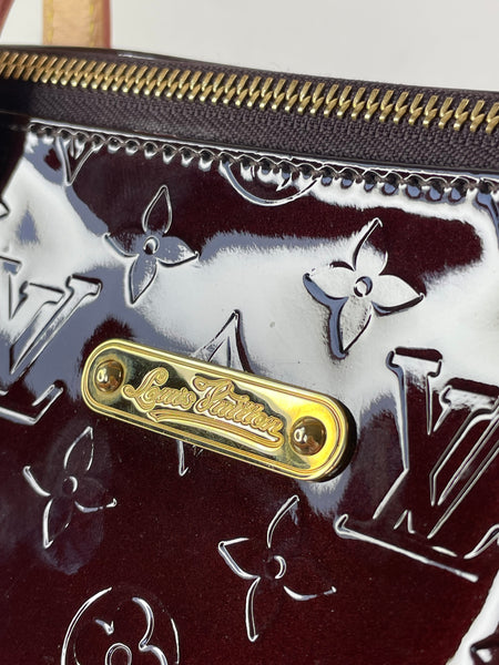 LOUIS VUITTON Amarante Vernis Bellevue PM Bag