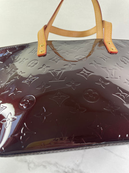 LOUIS VUITTON Amarante Vernis Bellevue PM Bag