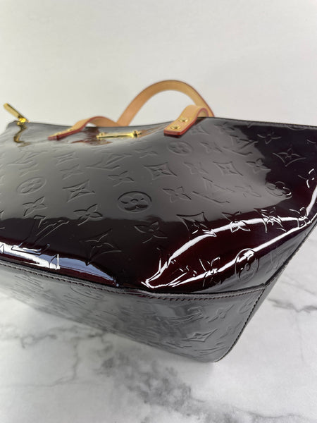 LOUIS VUITTON Amarante Vernis Bellevue PM Bag