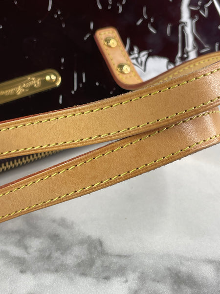 LOUIS VUITTON Amarante Vernis Bellevue PM Bag