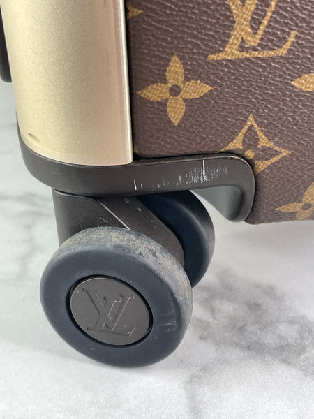 LOUIS VUITTON Monogram Canvas HORIZON 55 Luggage