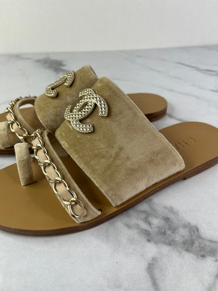 CHANEL Beige Velvet CC Chain Flat Sandals Size 36.5