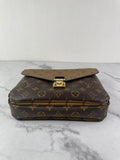 Louis Vuitton Pochette Métis Monogram Reverse Canvas Crossbody/Shoulder Bag