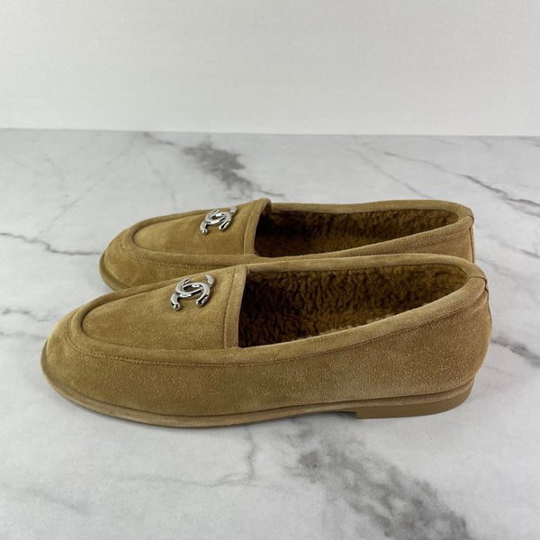 Chanel 24K 2024 Dark Beige Suede Calfskin Shearling Loafers/Moccasins Size 38.5