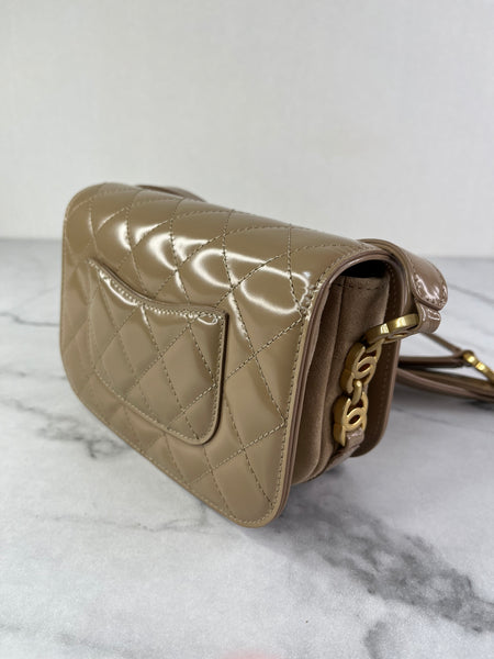 CHANEL Beige Quilted Shiny Calfskin/Suede Goatskin Mini Messenger Shoulder/Crossbody Bag