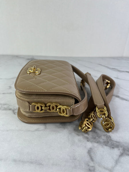 CHANEL Beige Quilted Shiny Calfskin/Suede Goatskin Mini Messenger Shoulder/Crossbody Bag