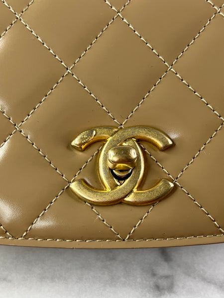 CHANEL Beige Quilted Shiny Calfskin/Suede Goatskin Mini Messenger Shoulder/Crossbody Bag