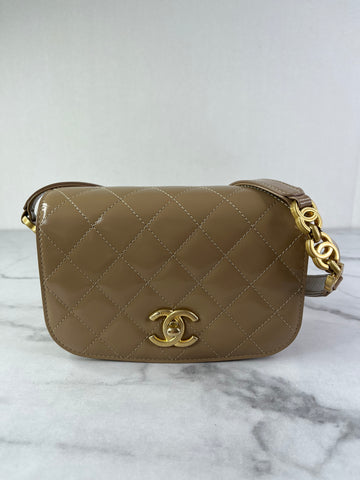 CHANEL Beige Quilted Shiny Calfskin/Suede Goatskin Mini Messenger Shoulder/Crossbody Bag