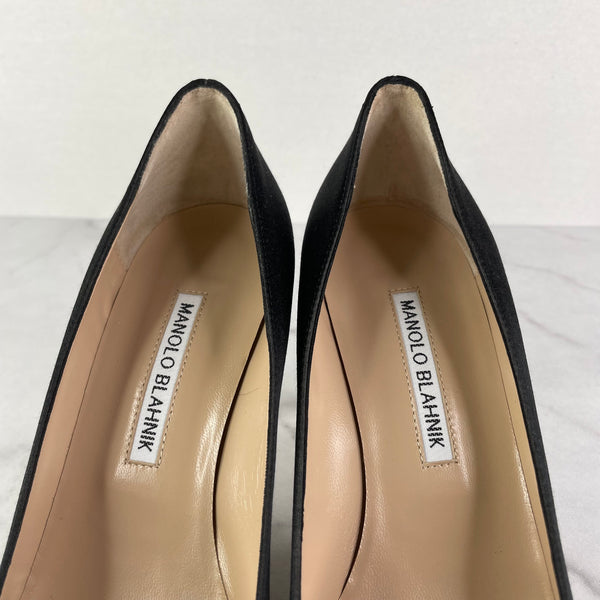 MANOLO BLAHNIK Black HANGISI 70 Satin Pumps Size 38.5