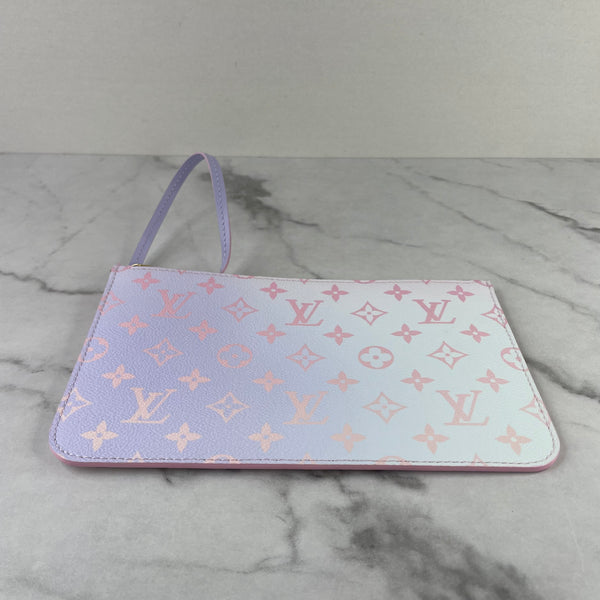 Louis Vuitton Sunrise Pastel Monogram Giant Spring In The City Pochette Wristlet/Clutch
