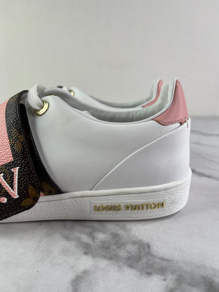 LOUIS VUITTON Women’s White Calfskin Monogram Striped Frontrow Sneakers Size 35.5 (fits US 6.5-7)