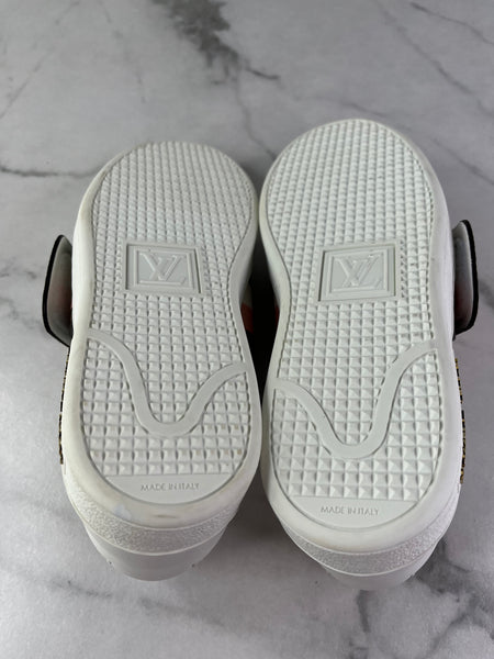 LOUIS VUITTON Women’s White Calfskin Monogram Striped Frontrow Sneakers Size 35.5 (fits US 6.5-7)