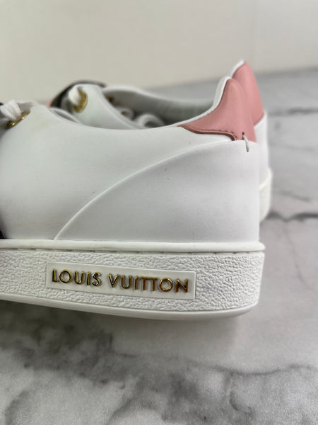 LOUIS VUITTON Women’s White Calfskin Monogram Striped Frontrow Sneakers Size 35.5 (fits US 6.5-7)