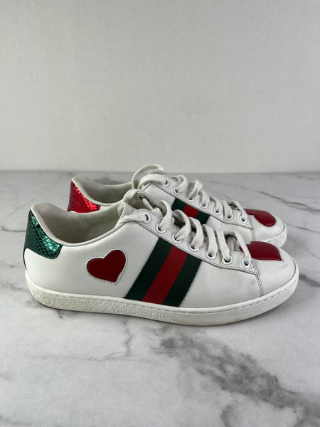 GUCCI Women’s White Calfskin Web Heart Embroidered Womens Ace Sneakers Size 35 (fits US 6)