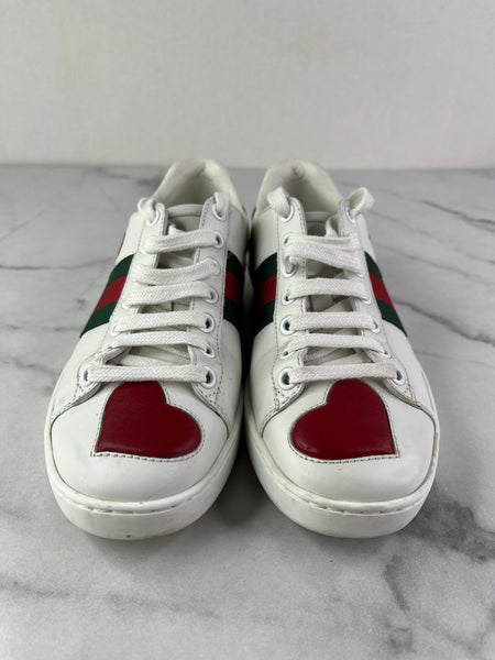 GUCCI Women’s White Calfskin Web Heart Embroidered Womens Ace Sneakers Size 35 (fits US 6)