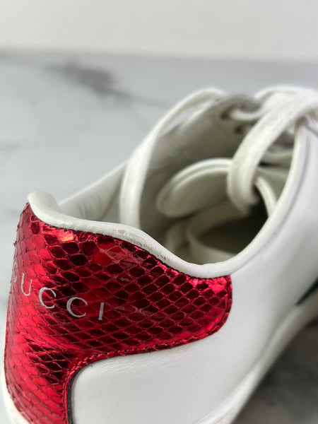 GUCCI Women’s White Calfskin Web Heart Embroidered Womens Ace Sneakers Size 35 (fits US 6)