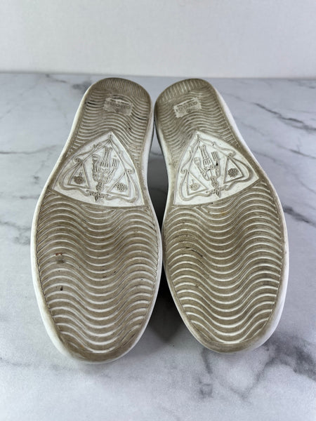 GUCCI Women’s White Calfskin Web Heart Embroidered Womens Ace Sneakers Size 35 (fits US 6)