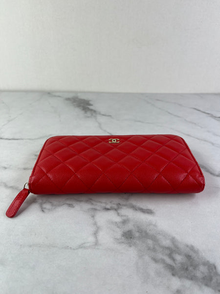 CHANEL Red Caviar Long Zipped Wallet