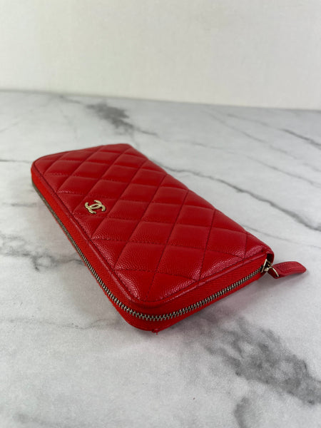 CHANEL Red Caviar Long Zipped Wallet