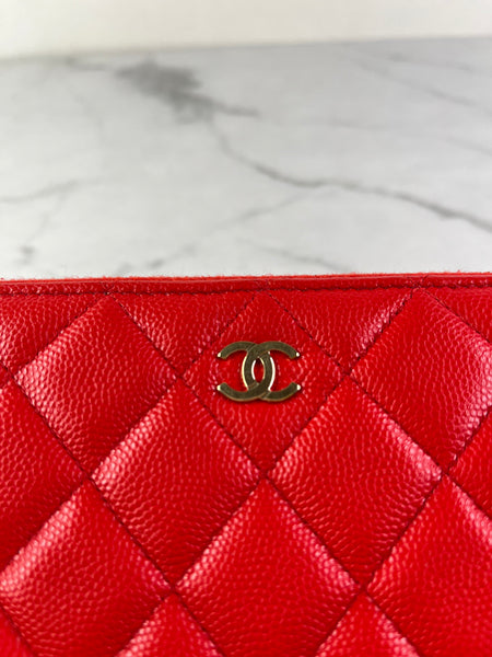 CHANEL Red Caviar Long Zipped Wallet