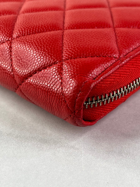 CHANEL Red Caviar Long Zipped Wallet