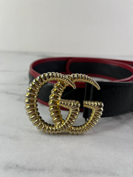 GUCCI Black/Romantic Cherry Red Azalea Calfskin Matelasse Diagonal Torchon Double G Belt Size 80/32
