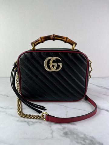 GUCCI Black/Romantic Cherry Red Calfskin Matelasse Diagonal Small Torchon GG Marmont Bamboo Top Handle Shoulder/Crossbody Bag
