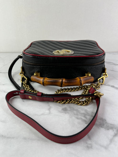 GUCCI Black/Romantic Cherry Red Calfskin Matelasse Diagonal Small Torchon GG Marmont Bamboo Top Handle Shoulder/Crossbody Bag