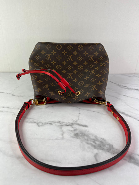 LOUIS VUITTON NéoNoé MM Monogram Red Crossbody/Shoulder Bag