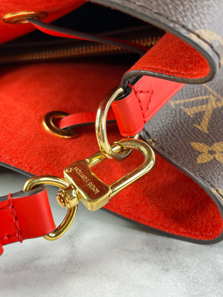 LOUIS VUITTON NéoNoé MM Monogram Red Crossbody/Shoulder Bag