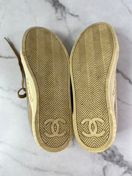CHANEL Tan/Black Velvet CC Low Top Sneakers Size 36