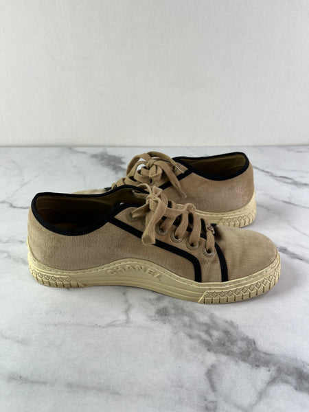 CHANEL Tan/Black Velvet CC Low Top Sneakers Size 36
