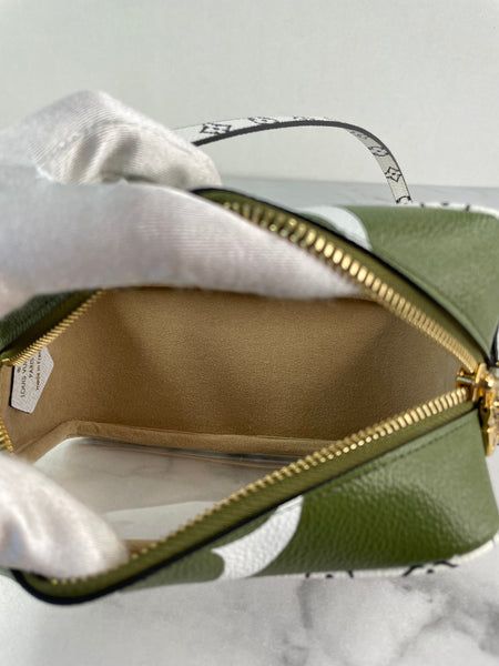 LOUIS VUITTON Monogram Kaki Giant Beach Pouch/Shoulder Bag