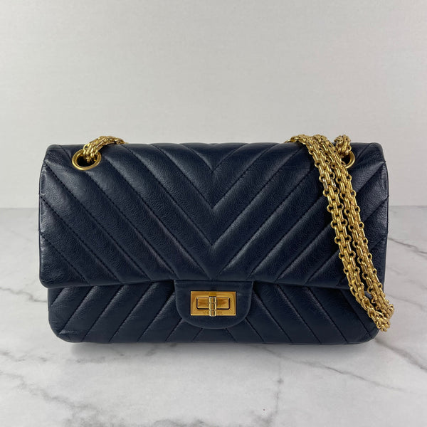 CHANEL Navy Blue Chevron Quilted 2.55 Reissue 225 Flap Crossbody/Shoulder Bag