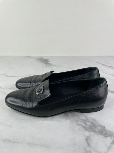 CHANEL CC Black Loafers Size 35.5