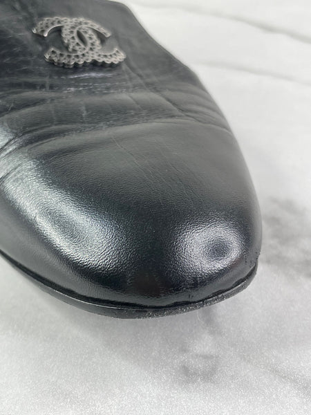 CHANEL CC Black Loafers Size 35.5